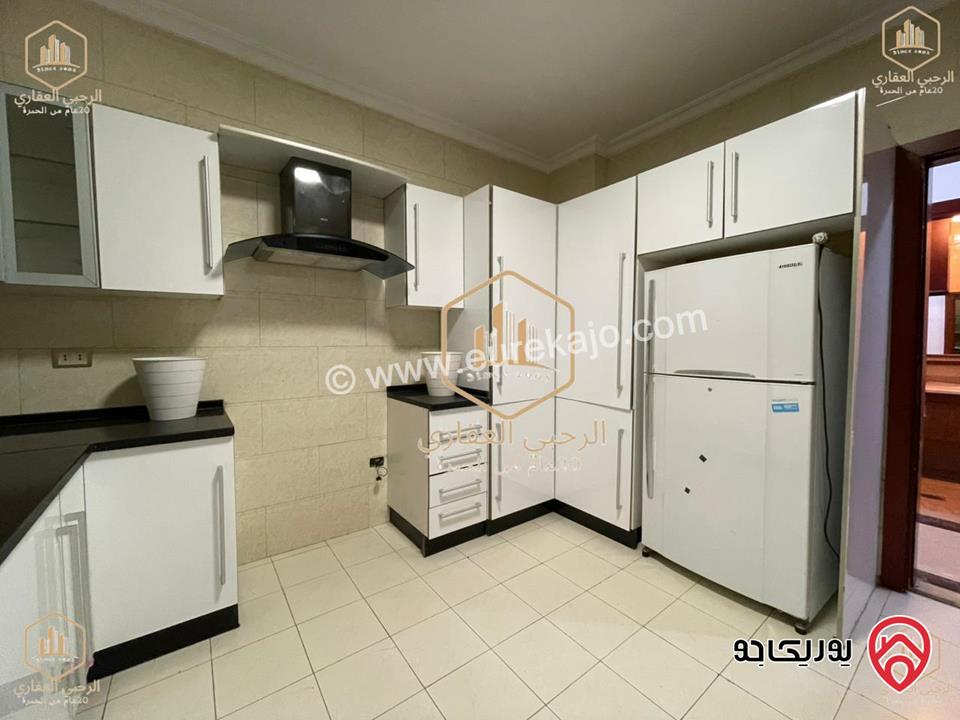 شقة دوبلكس فاخرة طابق ثالث مساحة 220م للايجار في عمان - الرابية