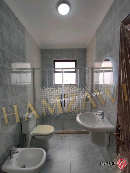 شقة سوبر ديلوكس طابق ثالث دوبلكس مساحة 215م للايجار في عمان - البنيات طريق المطار 