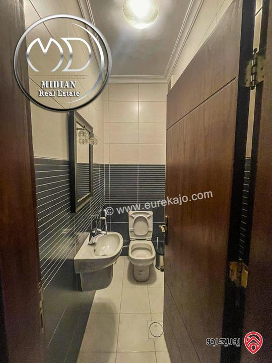 شقة مفروشة فاخرة للايجار في عمان - الجندويل مساحة 170م طابق ثالث تشطيبات وديكورات سوبر ديلوكس بسعر مميز