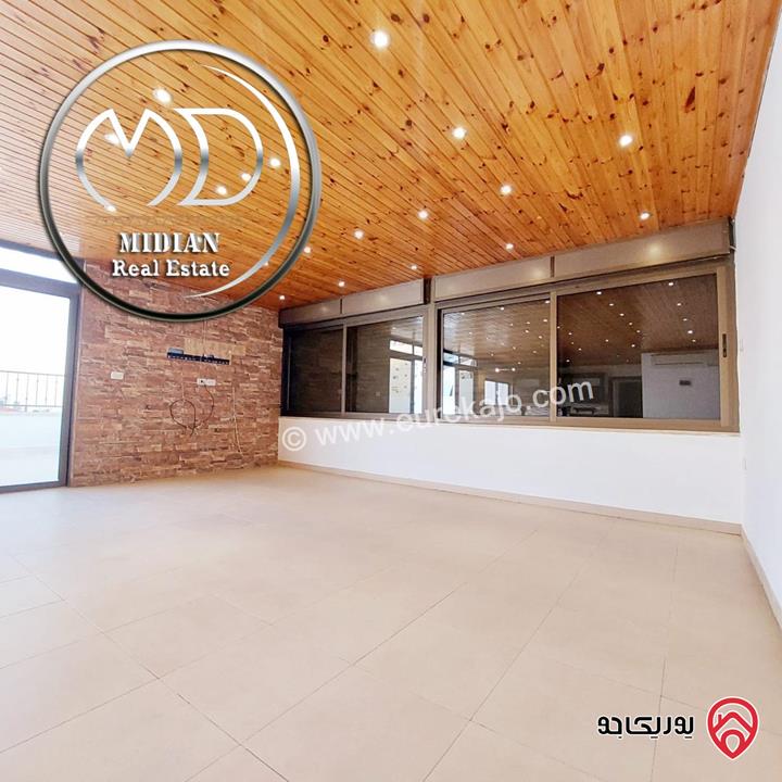 شقة دوبلكس طابق اخير مع روف للبيع في عمان - خلدا مساحة 270م مع تراسات تشطيبات سوبر ديلوكس اطلالة جميلة بسعر مميز