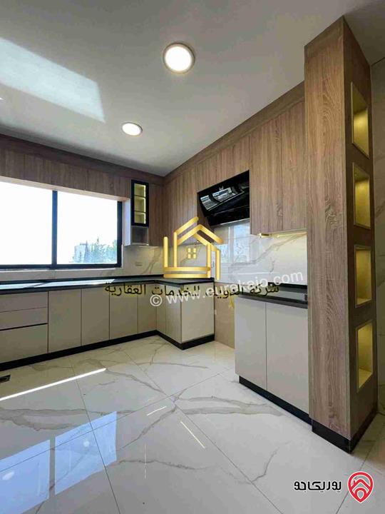 شقة جديدة لم تسكن مساحة 190م طابق أرضي معلق للايجار في عمان - دابوق 