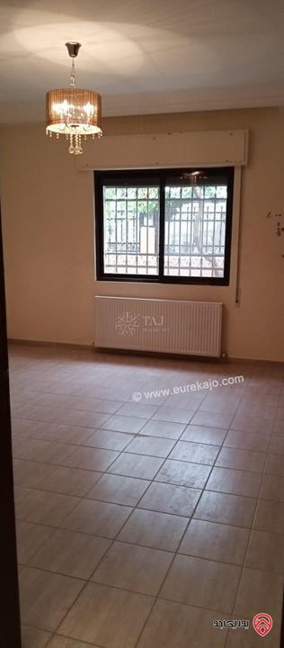 فيلا دوبلكس متلاصقة مساحة 232م على أرض 259م للبيع في عمان - ضاحية الرشيد