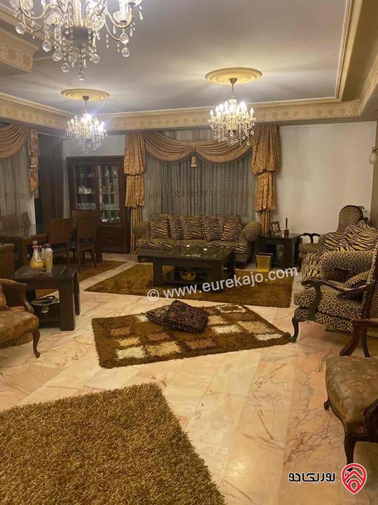 شقة طابق ثالث مساحة 200م للبيع في عمان - طبربور منطقة حي الخزنة