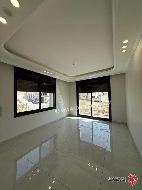 شقة فاخرة لم تسكن مساحة 150م طابق ثاني للايجار في عمان - دير غبار