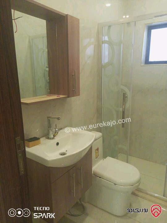 شقة مساحة 100م شبه ارضي للبيع في الزرقاء - مدينة الشرق