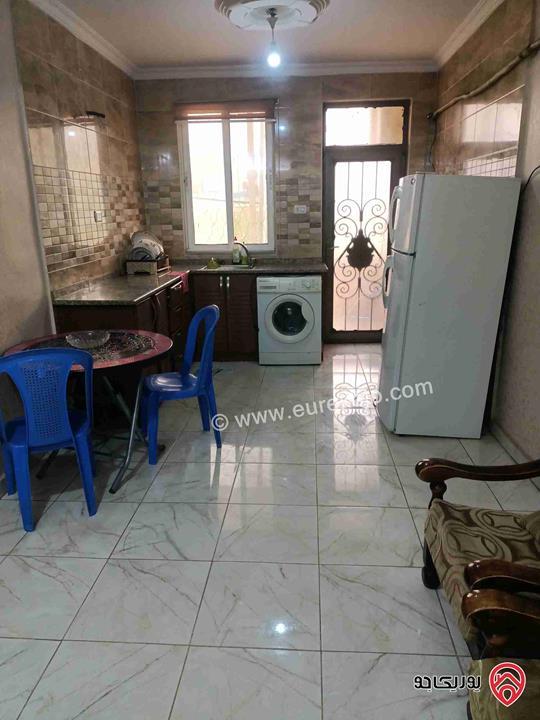 شقة مفروشة أرضية مساحة 65م للايجار في اربد 