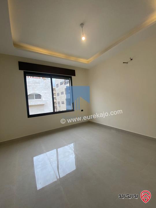 شقة فاخرة طابق ثالث 175م مع روف 150م دوبلكس للبيع في عمان - الرابية