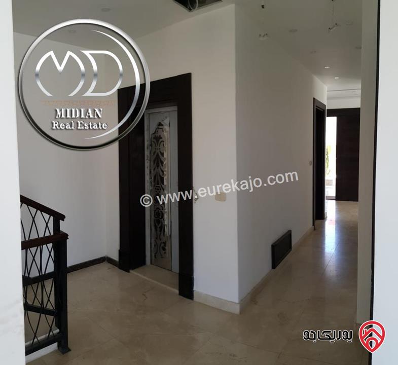 فلل فاخرة للبيع في أجمل مواقع عمان - عبدون مساحات 550م مع تراسات و حدائق جديدة لم تسكن بسعر مميز مع إمكانية الأقساط