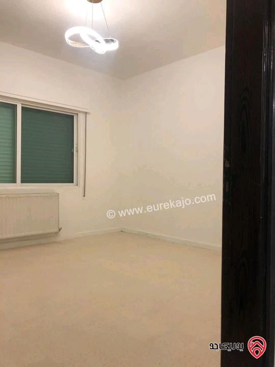 شقة فارغة مساحة 200م طابق أول للايجار في عمان - دير غبار 