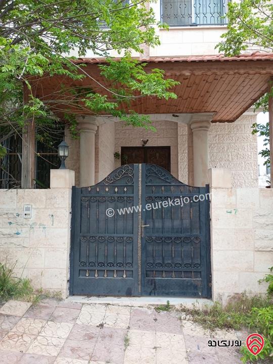منزل مستقل مساحة 342م على أرض 315م للبيع في عمان - ابونصير حي السعادة