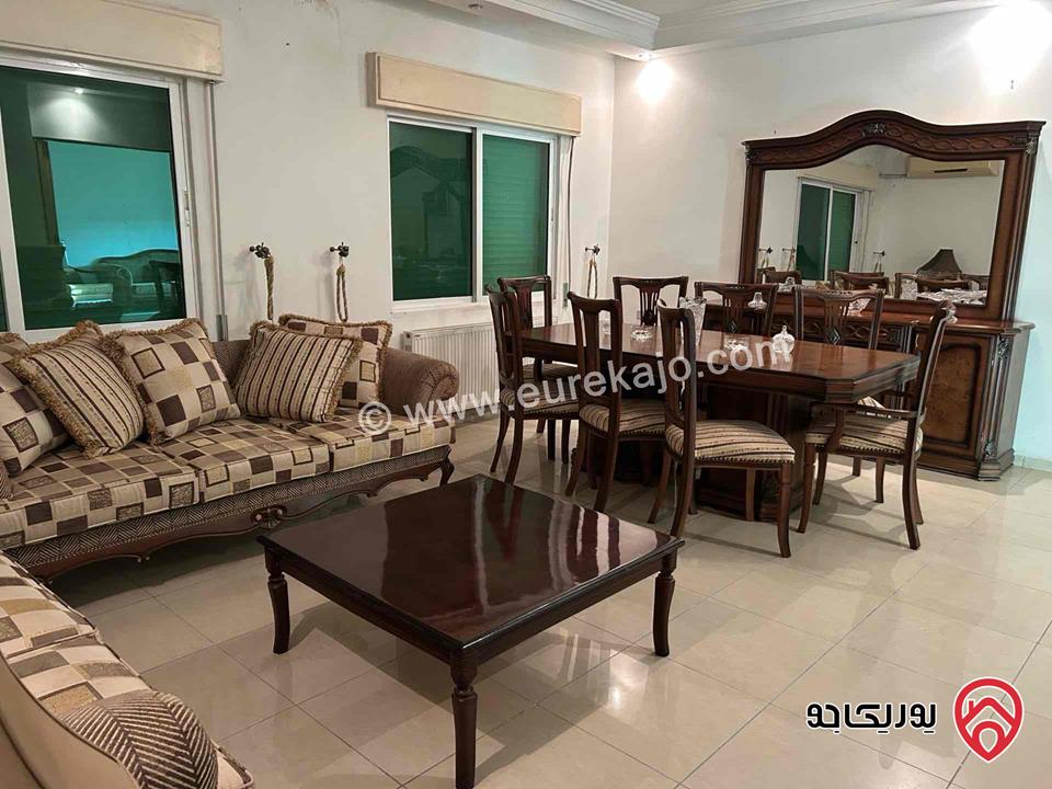 شقة طابق ثالث مساحة 163م للبيع مفروشة في عمان - الشميساني 