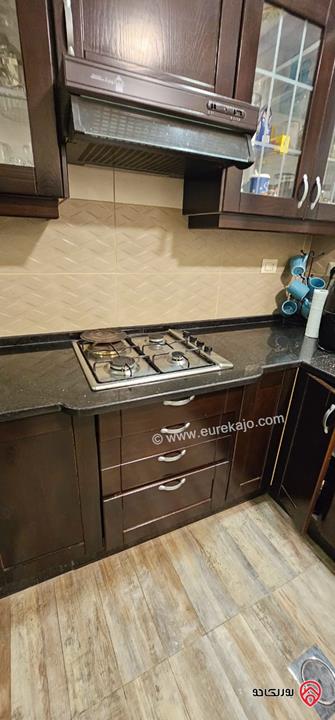  شقة دوبلكس مع روف مساحة 349م للبيع في الفحيص – الرهوة