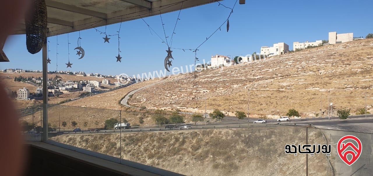 شقة مع روف وتيراس خارجي مساحة 200م للبيع في عمان - ضاحية الياسمين