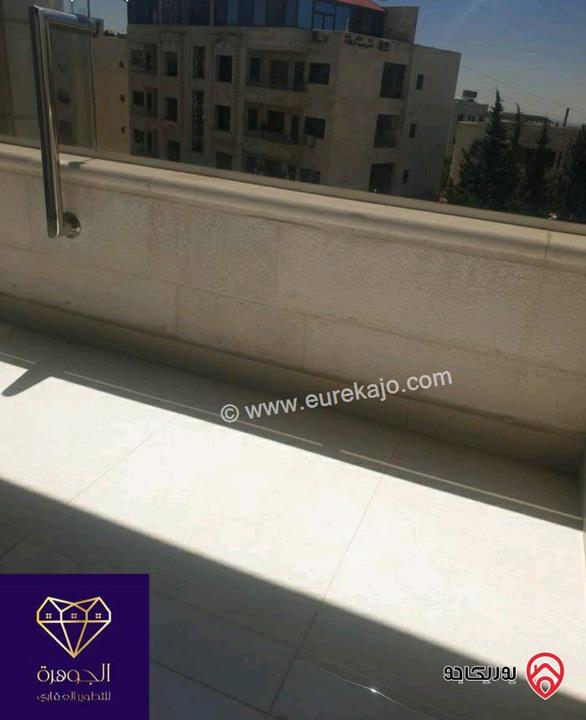 طابق اخير مع روف دوبلكس مساحة 200م للبيع في عمان - عرقوب خلدا