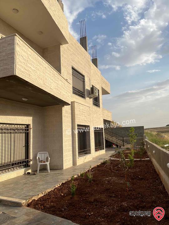 شقة أرضية مساحة 210م داخلي و 120م خارجي للبيع في عمان - مرج الحمام