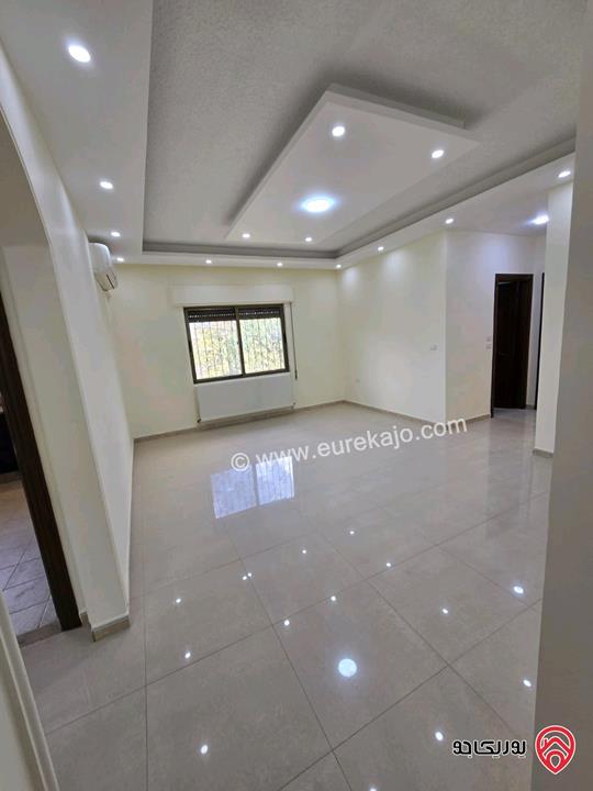 شقة طابق اول مساحة 178م للبيع مجددة بالكامل في عمان - خلدا 