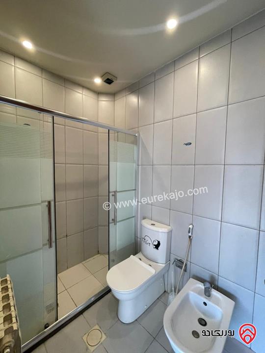 شقة شبه مفروشة طابق ثالث مساحة 325م للايجار في عمان - ضاحية الرشيد