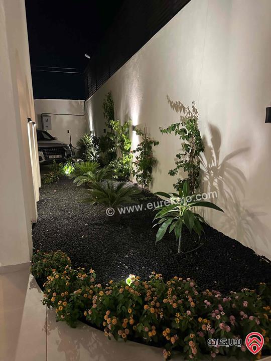 مزرعة فاخرة مساحة الأرض 690م والبناء 200م للبيع في منطقة البحيرة - البحر الميت ذات أطلاله بحرية