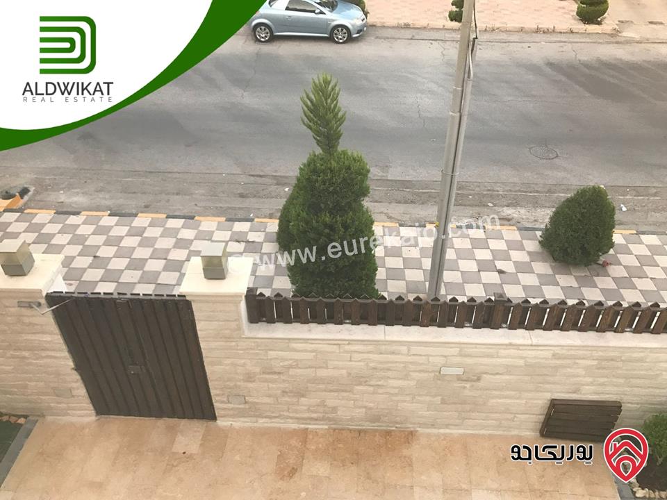 فيلا مساحة البناء 280م ومساحة الارض 400م ومساحة الحديقة 200م للبيع في عمان - الصويفية