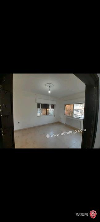 شقة طابق أول مساحة 103م للبيع في عمان - ماركا الشمالية بحي العبدلات 