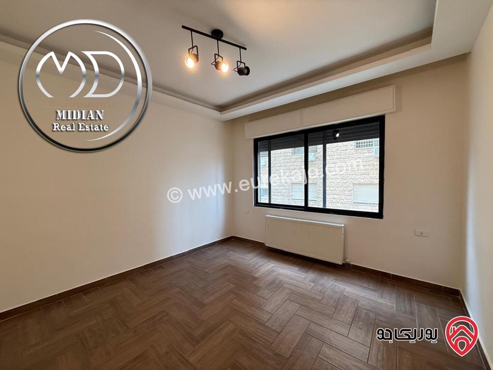 شقق فارغة للايجار في عمان - خلدا مساحات 180م تشطيبات و ديكورات سوبر ديلوكس اطلالة جميلة