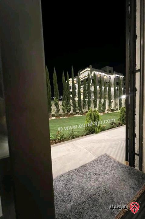 شقة أرضية مساحة 151م داخلي و 150م خارجي للبيع في عمان - قرب جامعة البتراء على شارع المطار