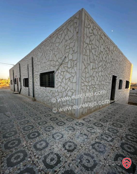 منزل مستقل مساحة 220م على ارض مساحة 500م للبيع في الزرقاء - بيرين