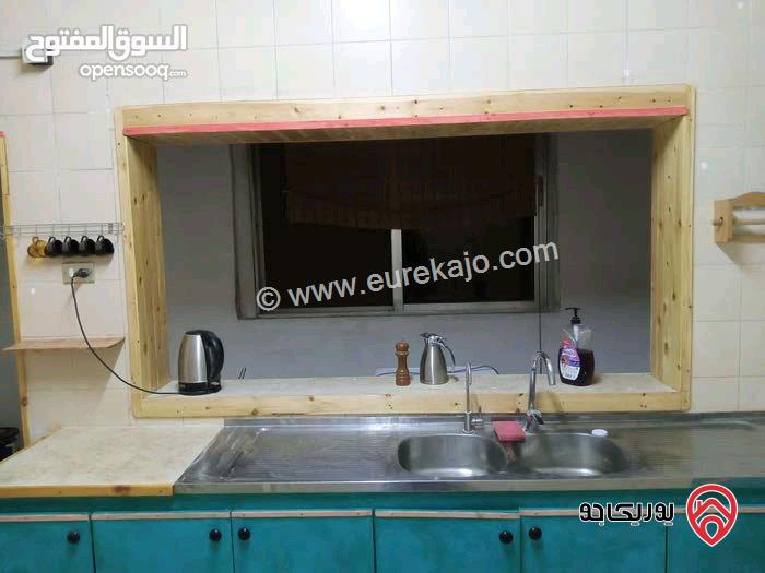 شقة طابق رابع روف مساحة 120م للبيع في عمان - الذراع الغربي باطلالة مميزة على عمان