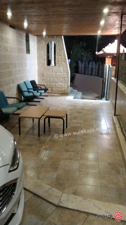 منزل مساحة 226م على أرض 250م للبيع في الزرقاء الجديدة بجانب مسجد سعيد بن جبير 
