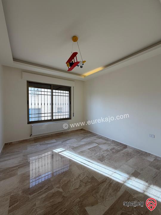 شقة طابق اول مساحة 150 متر للبيع في عمان - الجبيهة / حي المنصور 