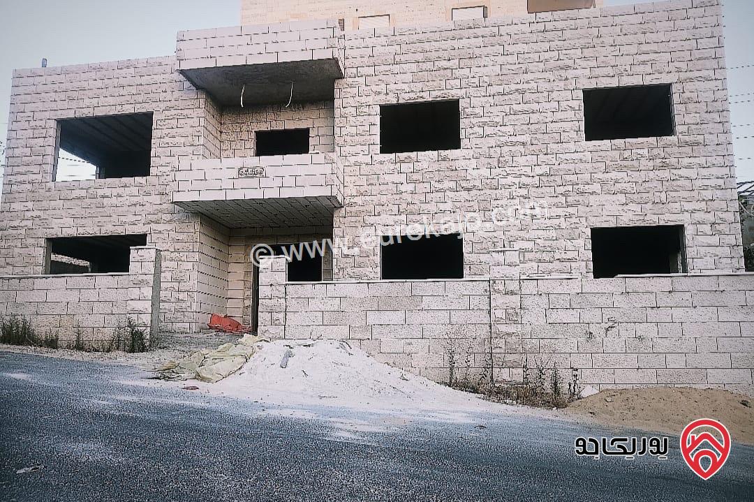 بيت مستقل طابقين عظم على أرض مساحة 351م للبيع في عمان - طبربور
