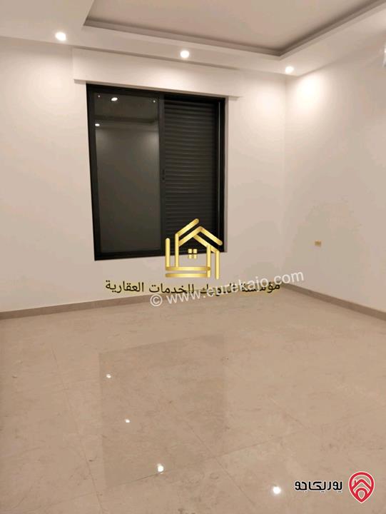 شقة جديدة لم تسكن مساحة 100م طابق ثاني للايجار في عمان - عبدون