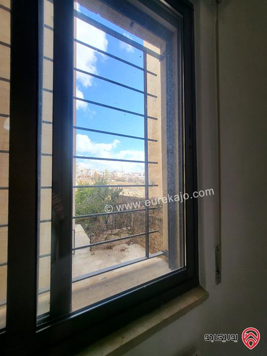 شقة مساحة 235م داخلي و 150م للبيع في عمان - الكرسي