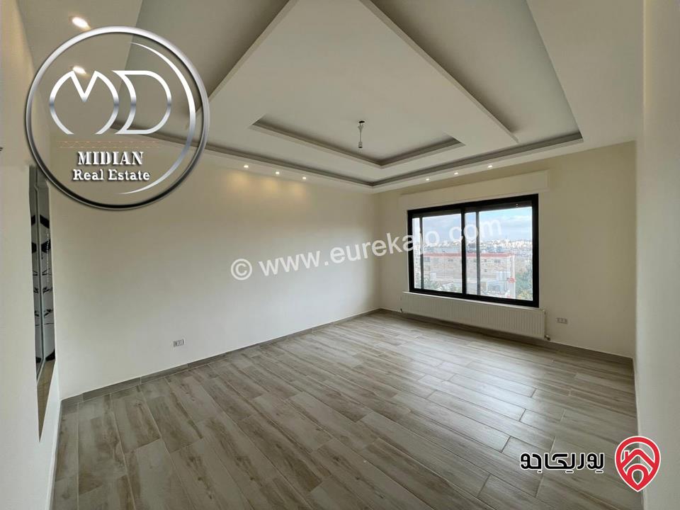 شقق جديدة للبيع في عمان - الظهير مساحات 205م تشطيبات و ديكورات عصرية فاخرة اطلالة جميلة بسعر مميز