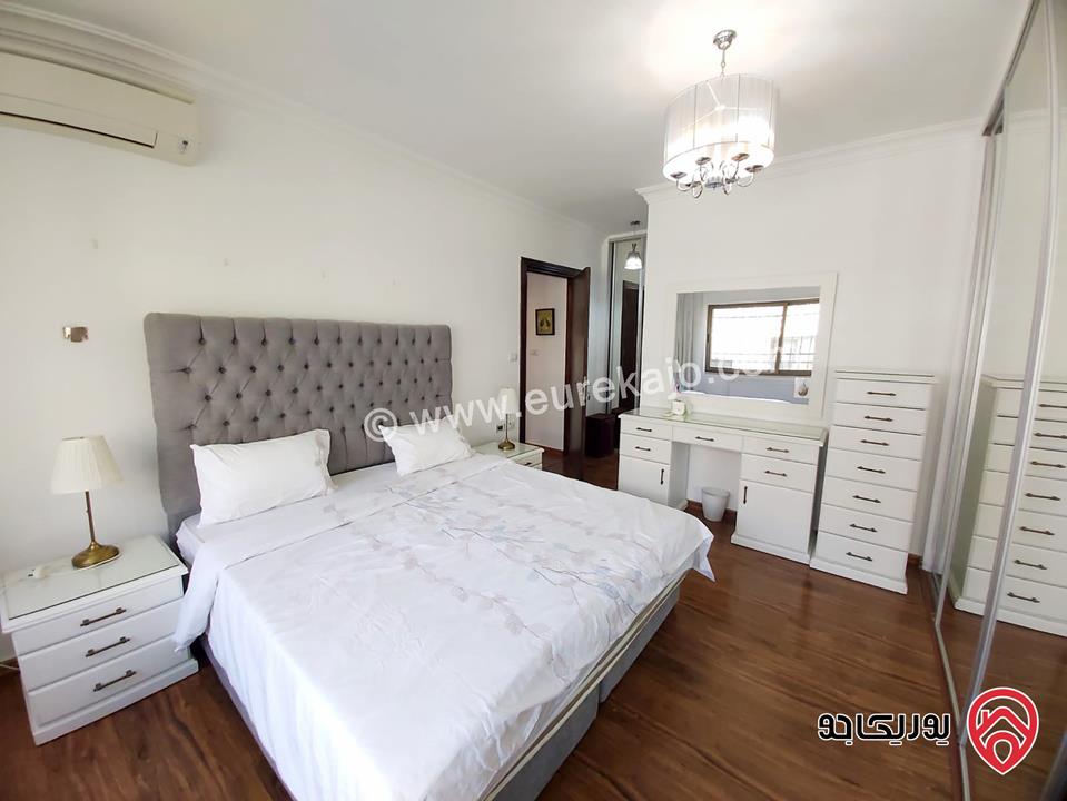 شقة مفروشة فخمة طابق أول مساحة 180م للايجار في عمان - الشميساني