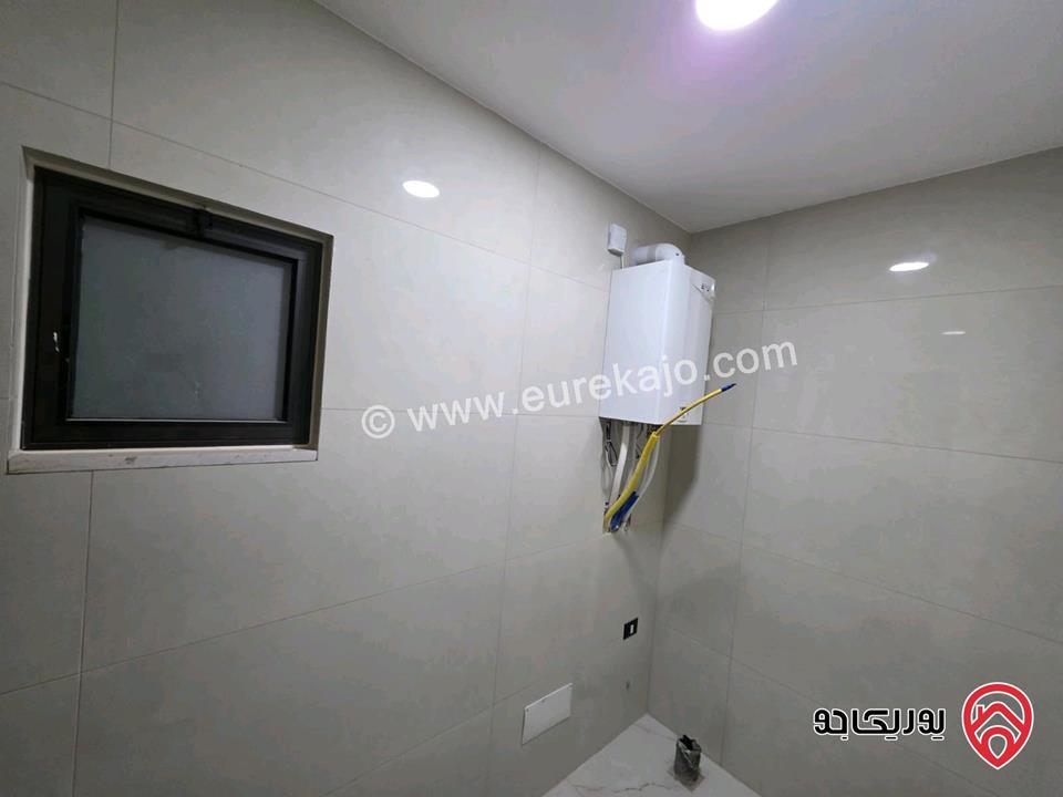 شقة فاخرة جديدة 248م² طابق اول للبيع في عمان - دير غبار | 4 غرف نوم | Smart Home | تدفئة أرضية | ترس وإطلالة مميزة