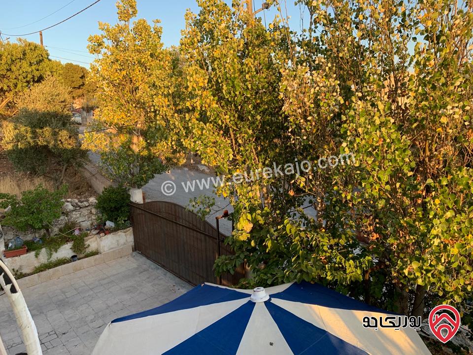 منزل مستقل مساحة 170م على أرض 1 دونم و 750م للبيع في السلط