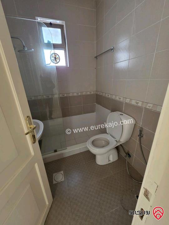 شقة طابق ثالث مساحة 190م للإيجار فارغة في عمان - خلدا 