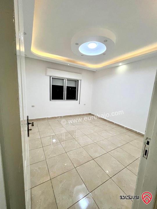 شقة مميزة طابق أول مساحة 135م للبيع في عمان - ابو علندا 