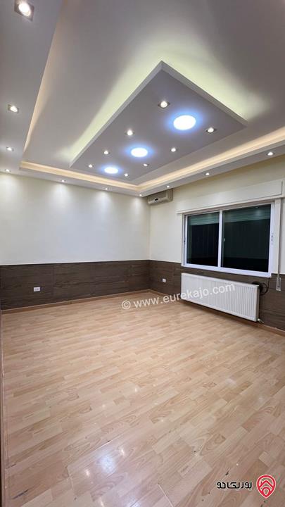 شقة فاخرة طابق أول مساحة 191م للبيع في عمان - الرابية 