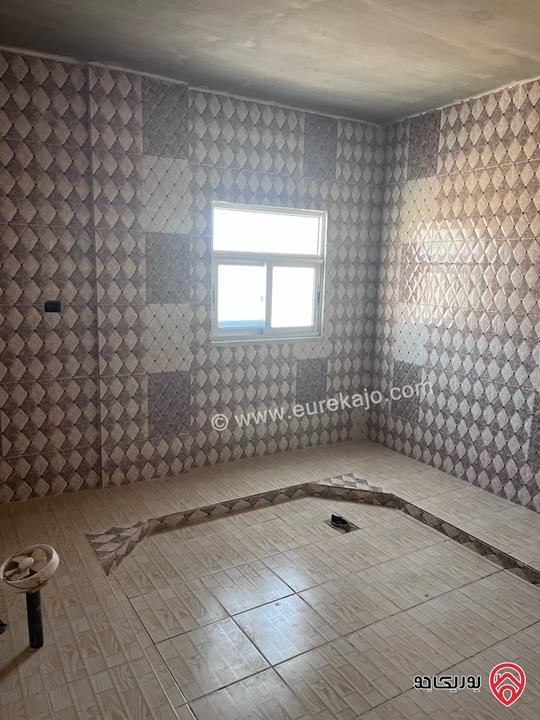 منزل مستقل 3 طوابق على أرض 700م للبيع في المفرق