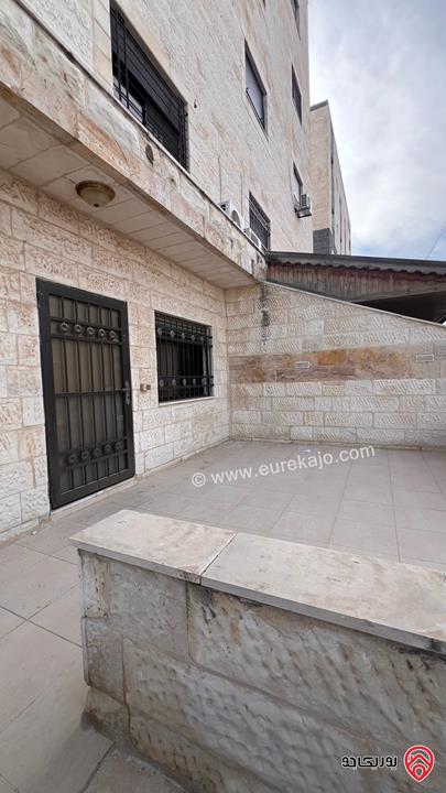 شقة طابق أرضي مساحة 195م داخلي و 40م خارجي للبيع في عمان - حي الضباط - مرج الحمام 