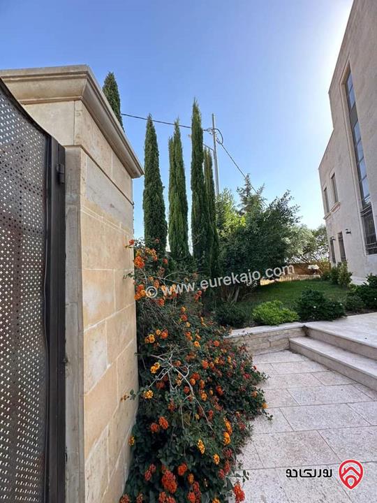 بيت مستقل مساحة 460م على ارض 606م  للبيع في الزرقاء - رجم الشوف 