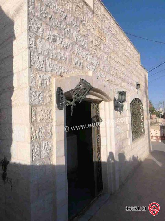 بيت مستقل مكون من طابقين على أرض 285م للبيع في عمان - طبربور