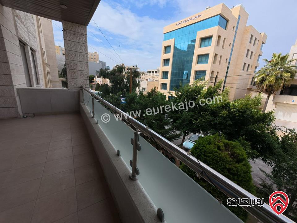 شقة مفروشة ضمن فيلا طابق أول مساحة 222م للايجار في عمان - ام السماق  