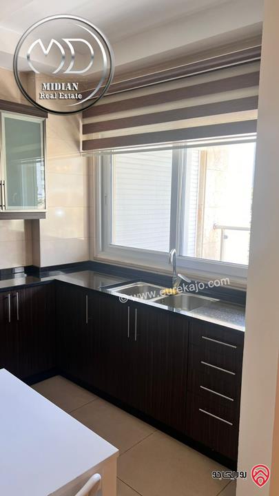 شقة مفروشة للايجار في عمان - حنو الصويفية مساحة 200م طابق ثالث تشطيبات و فرش سوبر ديلوكس اطلالة جميلة