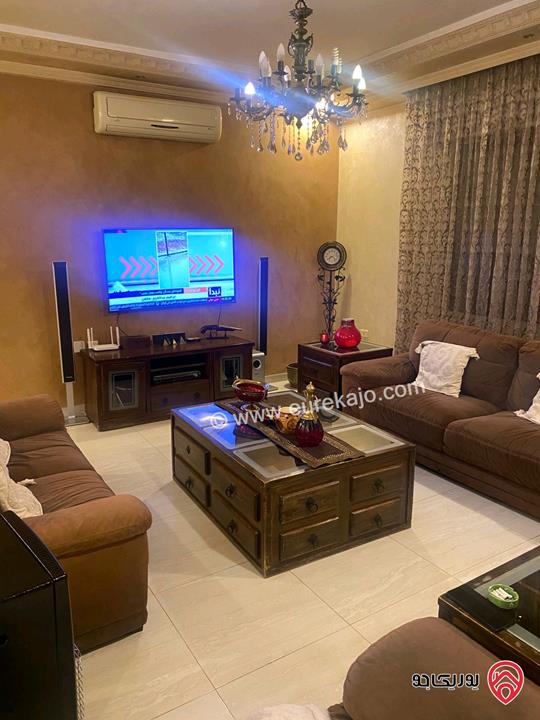 شقة طابق أول مساحة 172م للبيع في عمان - الرابية