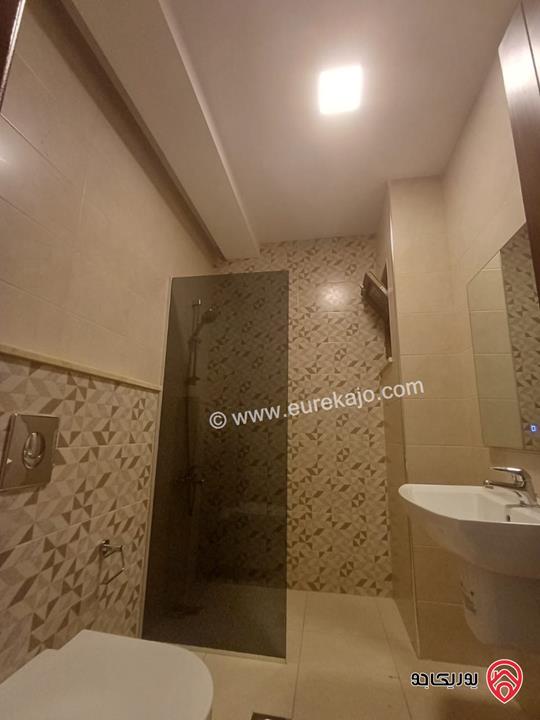 شقة فاخرة مساحة 160م طابق أول كأنها لم تسكن للايجار في عمان - أم السماق