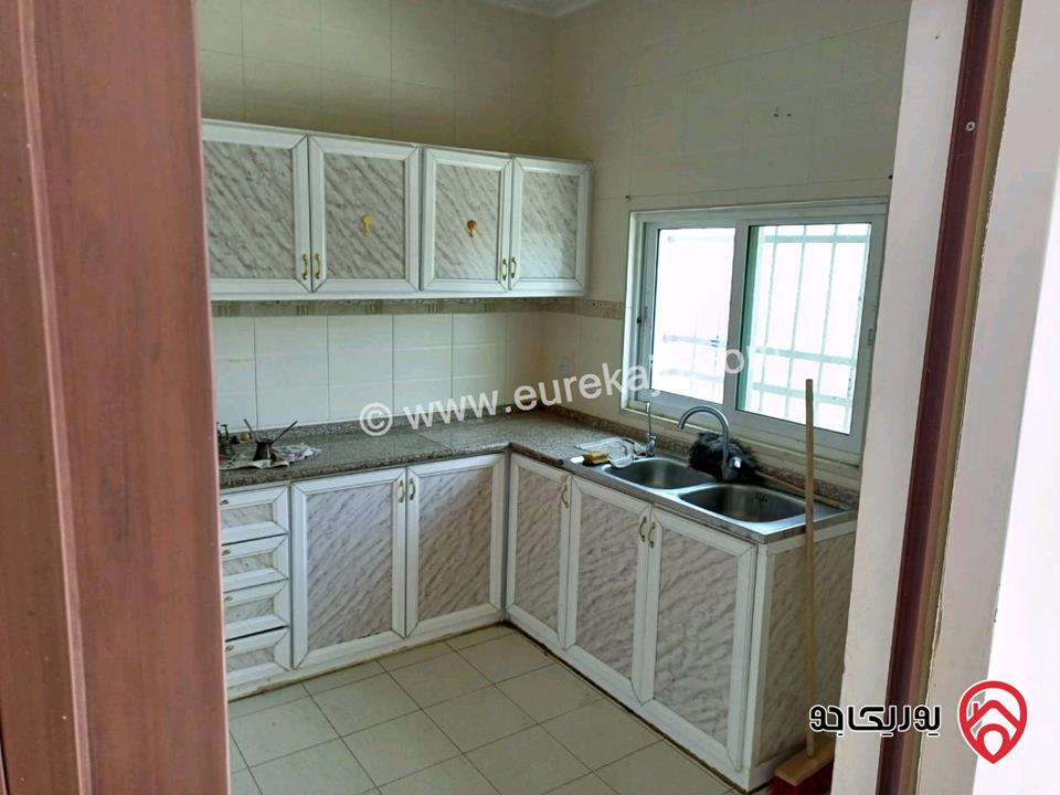 مزرعة زيتون مساحة الأرض 8 دونم و 300م و البناء مساحة 100م للبيع في السلط