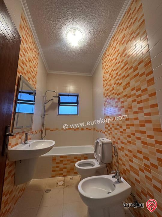 شقة طابق ثالث مساحة 185م للايجار في عمان - الرابية 